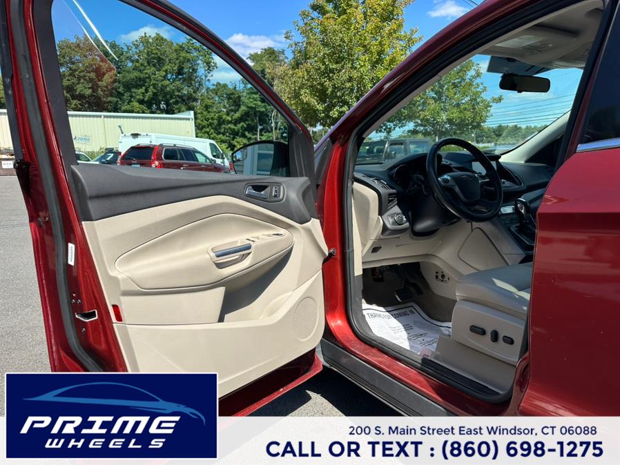 2014 Ford Escape 4WD 4dr SE, available for sale in East Windsor, Connecticut | Prime Wheels. East Windsor, Connecticut 2014 Ford Escape 4WD 4dr SE, available for sale in East Windsor, Connecticut | Prime Wheels. East Windsor, Connecticut