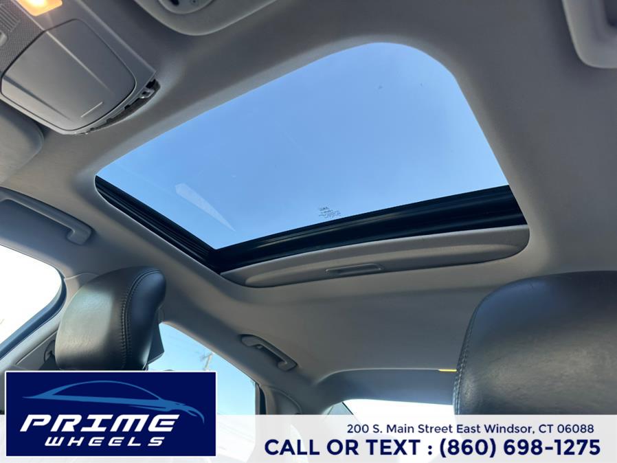 2014 Lincoln MKZ 4dr Sdn FWD, available for sale in East Windsor, Connecticut | Prime Wheels. East Windsor, Connecticut 2014 Lincoln MKZ 4dr Sdn FWD, available for sale in East Windsor, Connecticut | Prime Wheels. East Windsor, Connecticut