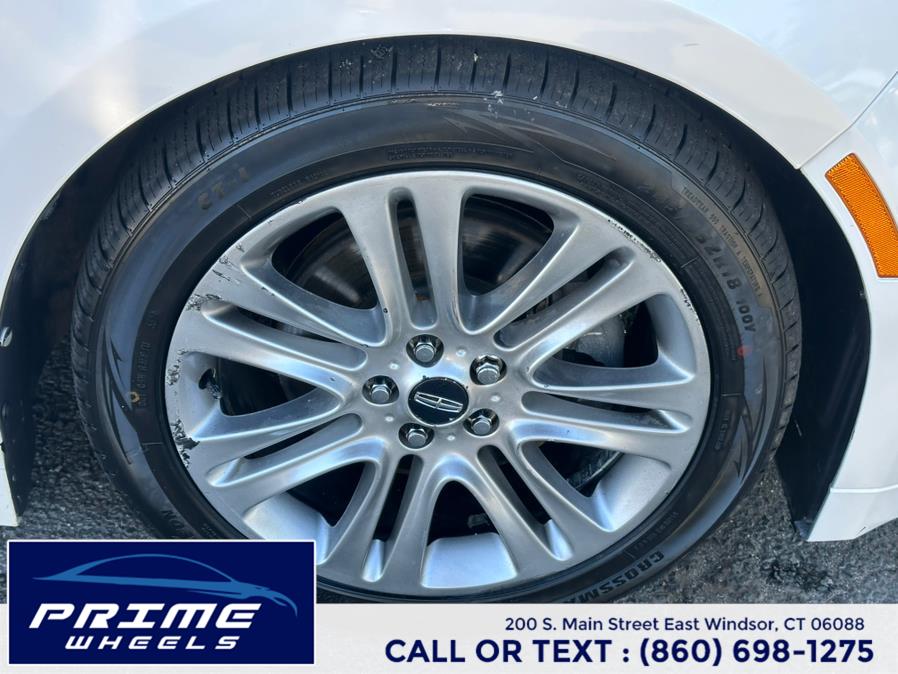 2014 Lincoln MKZ 4dr Sdn FWD, available for sale in East Windsor, Connecticut | Prime Wheels. East Windsor, Connecticut 2014 Lincoln MKZ 4dr Sdn FWD, available for sale in East Windsor, Connecticut | Prime Wheels. East Windsor, Connecticut