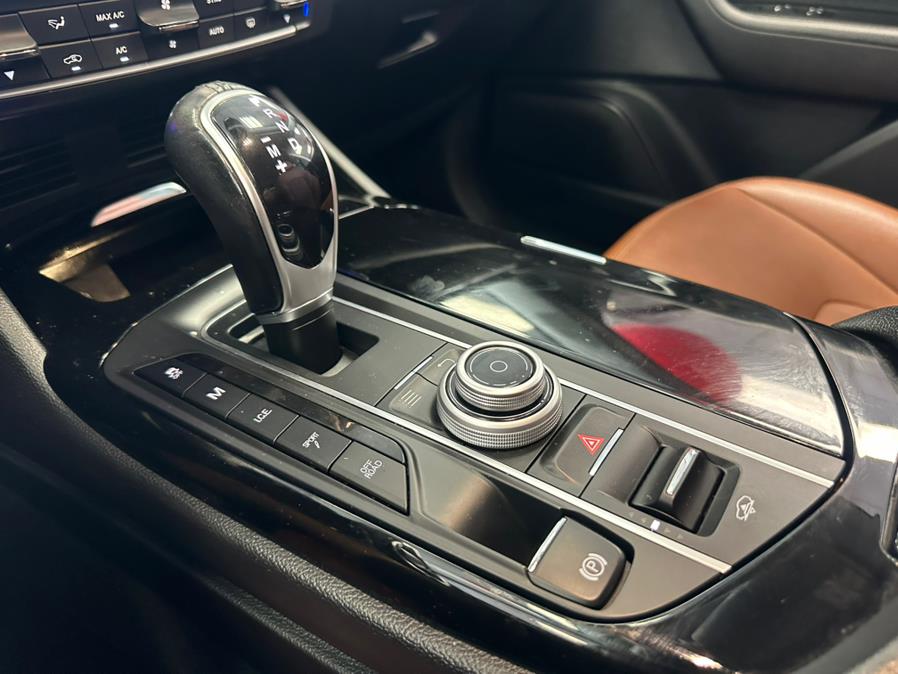2018 Maserati Levante 3.0L, available for sale in Inwood, New York | 5 Towns Drive. Inwood, New York 2018 Maserati Levante 3.0L, available for sale in Inwood, New York | 5 Towns Drive. Inwood, New York