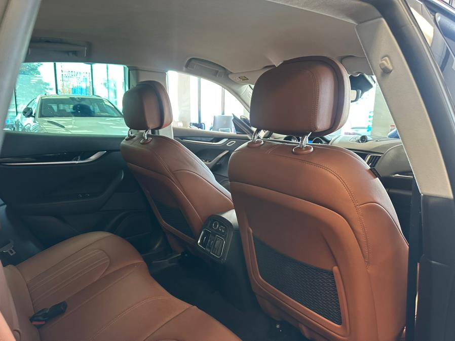 2018 Maserati Levante 3.0L, available for sale in Inwood, New York | 5 Towns Drive. Inwood, New York 2018 Maserati Levante 3.0L, available for sale in Inwood, New York | 5 Towns Drive. Inwood, New York
