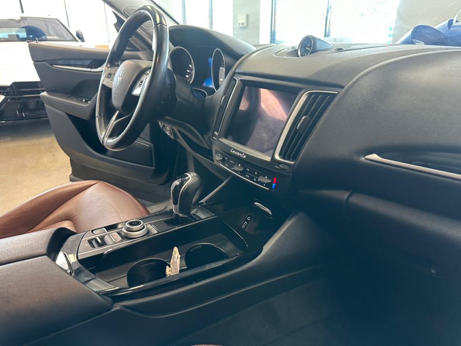 2018 Maserati Levante 3.0L, available for sale in Inwood, New York | 5 Towns Drive. Inwood, New York 2018 Maserati Levante 3.0L, available for sale in Inwood, New York | 5 Towns Drive. Inwood, New York