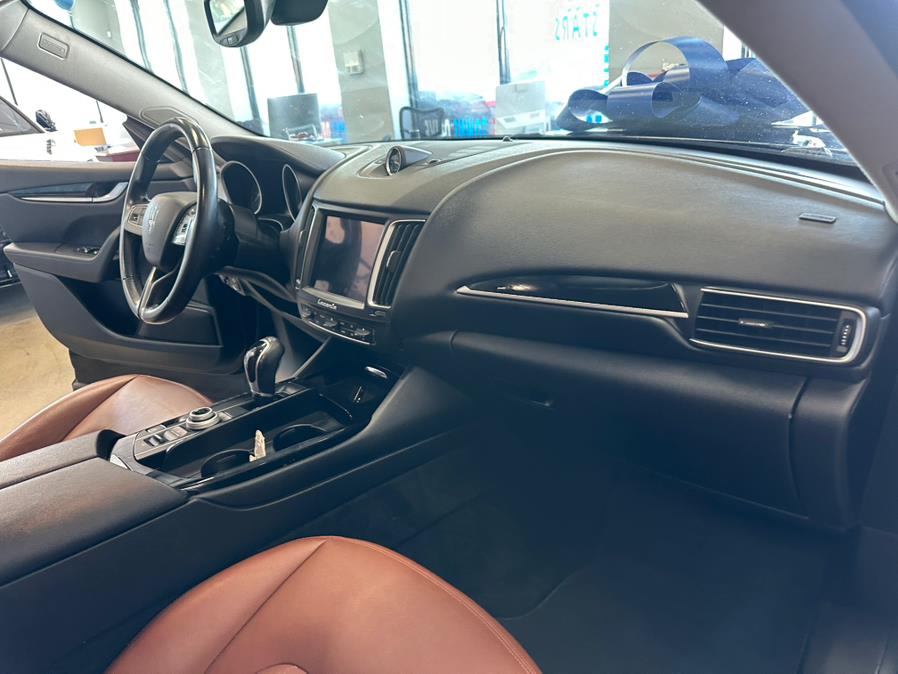 2018 Maserati Levante 3.0L, available for sale in Inwood, New York | 5 Towns Drive. Inwood, New York 2018 Maserati Levante 3.0L, available for sale in Inwood, New York | 5 Towns Drive. Inwood, New York
