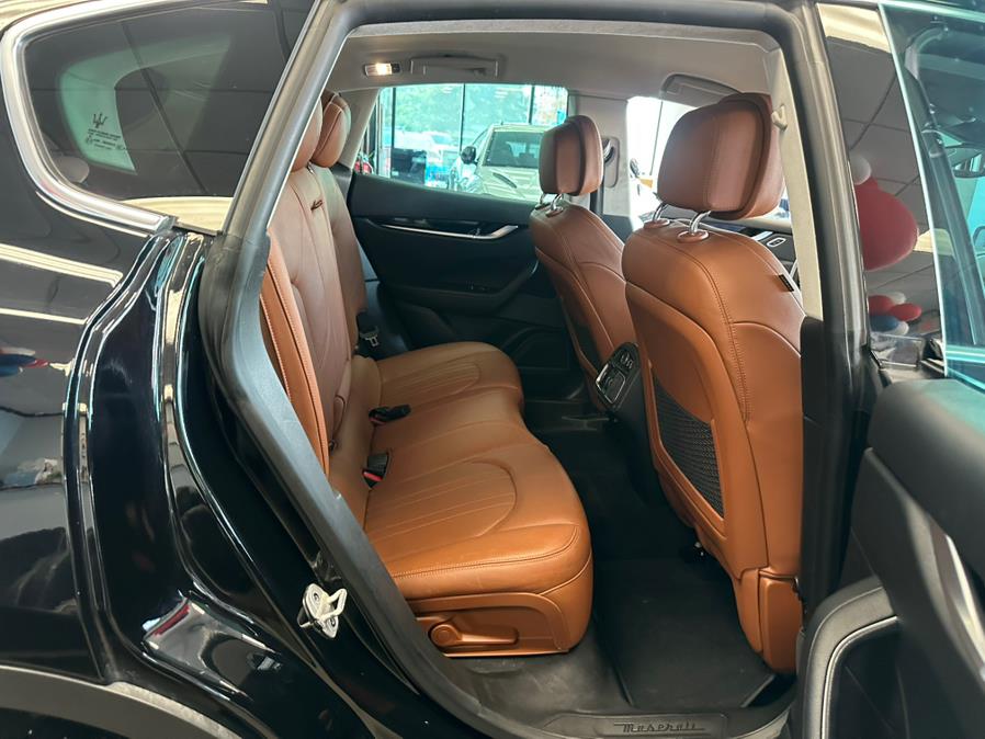 2018 Maserati Levante 3.0L, available for sale in Inwood, New York | 5 Towns Drive. Inwood, New York 2018 Maserati Levante 3.0L, available for sale in Inwood, New York | 5 Towns Drive. Inwood, New York