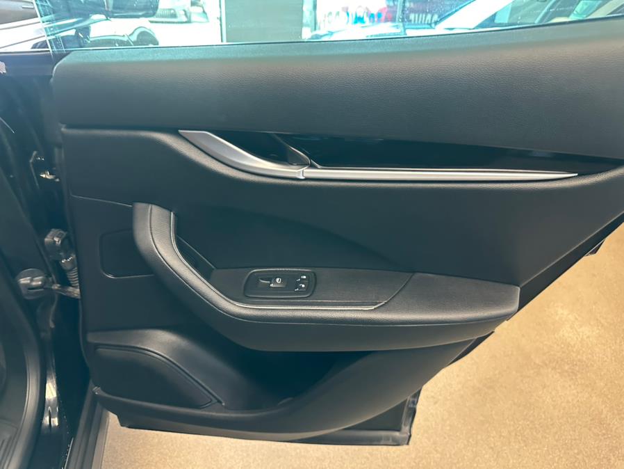 2018 Maserati Levante 3.0L, available for sale in Inwood, New York | 5 Towns Drive. Inwood, New York 2018 Maserati Levante 3.0L, available for sale in Inwood, New York | 5 Towns Drive. Inwood, New York