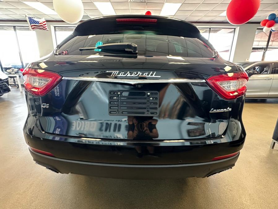 2018 Maserati Levante 3.0L, available for sale in Inwood, New York | 5 Towns Drive. Inwood, New York 2018 Maserati Levante 3.0L, available for sale in Inwood, New York | 5 Towns Drive. Inwood, New York