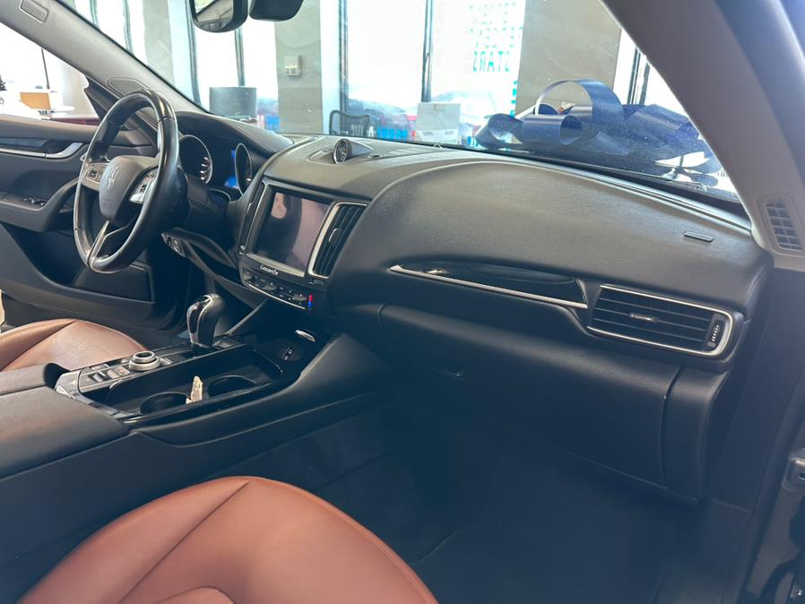 2018 Maserati Levante 3.0L, available for sale in Inwood, New York | 5 Towns Drive. Inwood, New York 2018 Maserati Levante 3.0L, available for sale in Inwood, New York | 5 Towns Drive. Inwood, New York