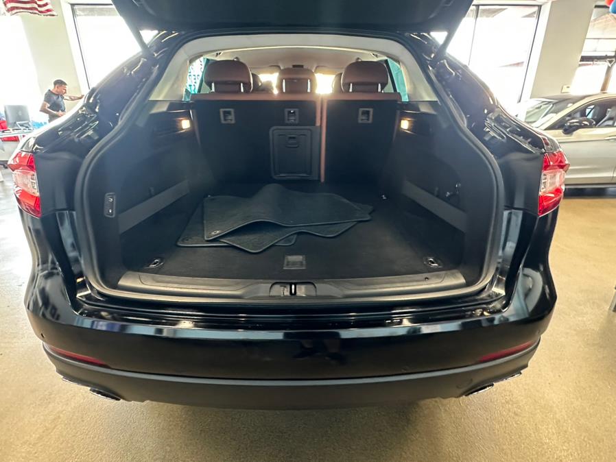 2018 Maserati Levante 3.0L, available for sale in Inwood, New York | 5 Towns Drive. Inwood, New York 2018 Maserati Levante 3.0L, available for sale in Inwood, New York | 5 Towns Drive. Inwood, New York