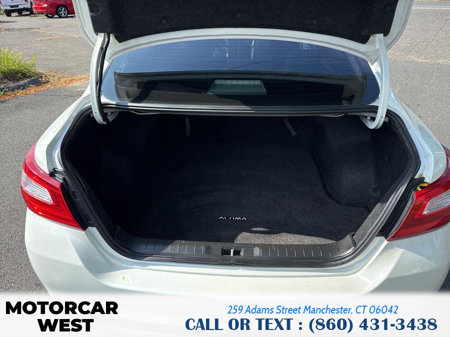 2017 Nissan Altima 2.5 SV Sedan, available for sale in Manchester, Connecticut | Motorcar West. Manchester, Connecticut 2017 Nissan Altima 2.5 SV Sedan, available for sale in Manchester, Connecticut | Motorcar West. Manchester, Connecticut