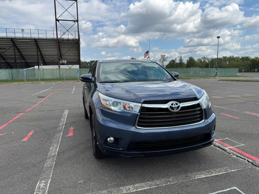 2016 Toyota Highlander AWD 4dr V6 XLE (Natl), available for sale in New Britain, Connecticut | Supreme Automotive. New Britain, Connecticut 2016 Toyota Highlander AWD 4dr V6 XLE (Natl), available for sale in New Britain, Connecticut | Supreme Automotive. New Britain, Connecticut