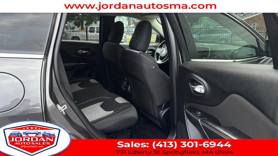 2014 Jeep Cherokee 4WD 4dr Latitude, available for sale in Springfield, Massachusetts | Jordan Auto Sales. Springfield, Massachusetts 2014 Jeep Cherokee 4WD 4dr Latitude, available for sale in Springfield, Massachusetts | Jordan Auto Sales. Springfield, Massachusetts