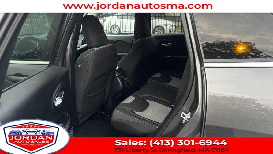 2014 Jeep Cherokee 4WD 4dr Latitude, available for sale in Springfield, Massachusetts | Jordan Auto Sales. Springfield, Massachusetts 2014 Jeep Cherokee 4WD 4dr Latitude, available for sale in Springfield, Massachusetts | Jordan Auto Sales. Springfield, Massachusetts