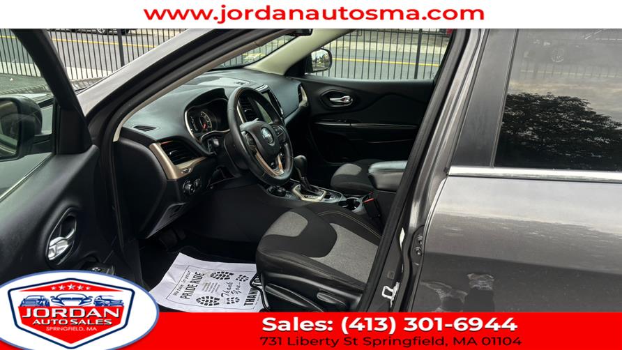 2014 Jeep Cherokee 4WD 4dr Latitude, available for sale in Springfield, Massachusetts | Jordan Auto Sales. Springfield, Massachusetts 2014 Jeep Cherokee 4WD 4dr Latitude, available for sale in Springfield, Massachusetts | Jordan Auto Sales. Springfield, Massachusetts