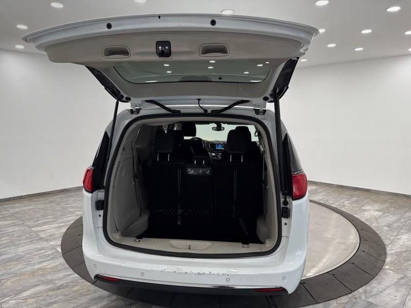 2018 Chrysler Pacifica Touring L FWD, available for sale in Maple Shade, New Jersey | Car Revolution. Maple Shade, New Jersey 2018 Chrysler Pacifica Touring L FWD, available for sale in Maple Shade, New Jersey | Car Revolution. Maple Shade, New Jersey