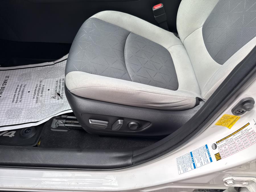 2019 Toyota RAV4 XLE AWD (Natl), available for sale in Worcester, Massachusetts | Worcester Auto Outlet LLC. Worcester, Massachusetts 2019 Toyota RAV4 XLE AWD (Natl), available for sale in Worcester, Massachusetts | Worcester Auto Outlet LLC. Worcester, Massachusetts