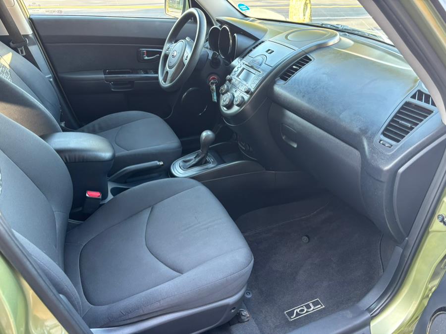 2011 Kia Soul 5dr Wgn Auto +, available for sale in New haven, Connecticut | Wilson Maturo Motors. New haven, Connecticut 2011 Kia Soul 5dr Wgn Auto +, available for sale in New haven, Connecticut | Wilson Maturo Motors. New haven, Connecticut