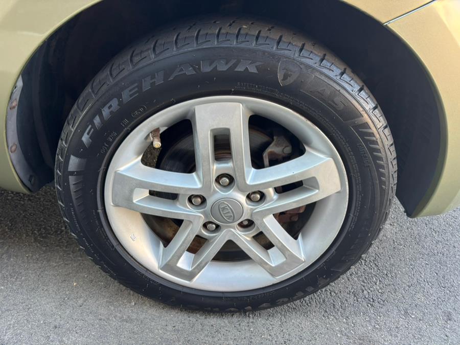2011 Kia Soul 5dr Wgn Auto +, available for sale in New haven, Connecticut | Wilson Maturo Motors. New haven, Connecticut 2011 Kia Soul 5dr Wgn Auto +, available for sale in New haven, Connecticut | Wilson Maturo Motors. New haven, Connecticut