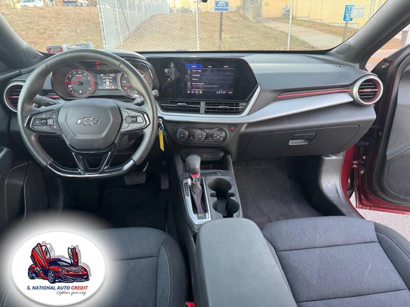 2024 Chevrolet Trax FWD 4dr 1RS, available for sale in Meriden, Connecticut | Sandra Auto Broker LLC. Meriden, Connecticut 2024 Chevrolet Trax FWD 4dr 1RS, available for sale in Meriden, Connecticut | Sandra Auto Broker LLC. Meriden, Connecticut