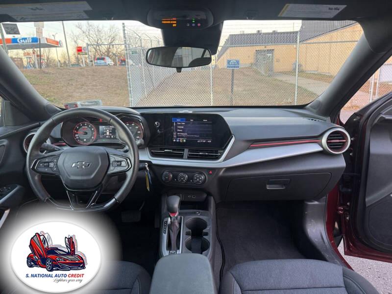 2024 Chevrolet Trax FWD 4dr 1RS, available for sale in Meriden, Connecticut | Sandra Auto Broker LLC. Meriden, Connecticut 2024 Chevrolet Trax FWD 4dr 1RS, available for sale in Meriden, Connecticut | Sandra Auto Broker LLC. Meriden, Connecticut