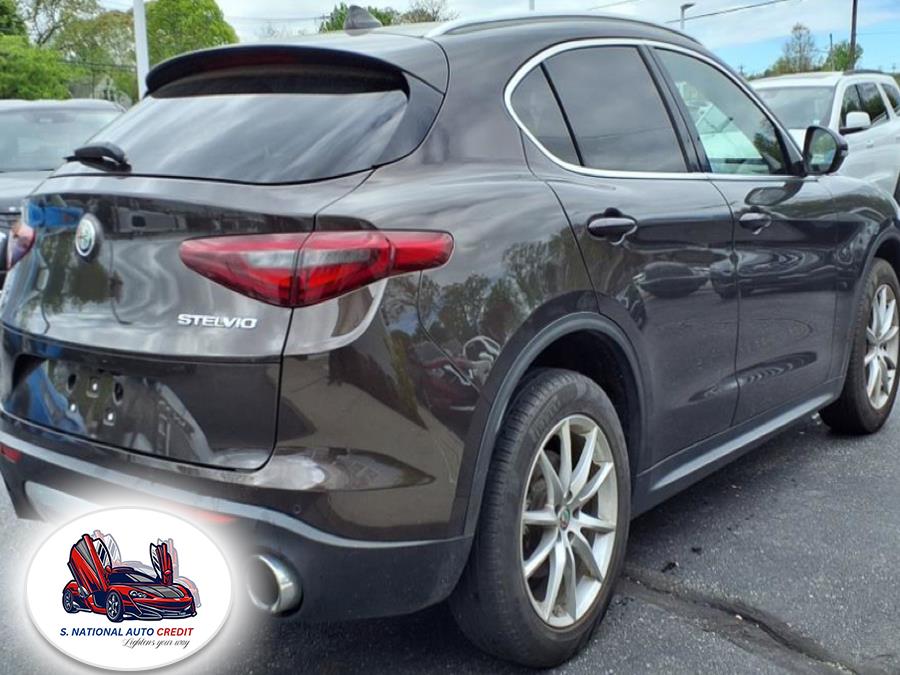2018 Alfa Romeo Stelvio Ti Lusso AWD, available for sale in Meriden, Connecticut | Sandra Auto Broker LLC. Meriden, Connecticut 2018 Alfa Romeo Stelvio Ti Lusso AWD, available for sale in Meriden, Connecticut | Sandra Auto Broker LLC. Meriden, Connecticut