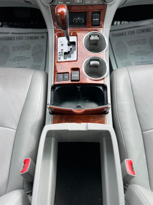 2013 Toyota Highlander FWD 4dr V6 Limited (Natl), available for sale in Paterson, New Jersey | Speedway Motors LLC. Paterson, New Jersey 2013 Toyota Highlander FWD 4dr V6 Limited (Natl), available for sale in Paterson, New Jersey | Speedway Motors LLC. Paterson, New Jersey