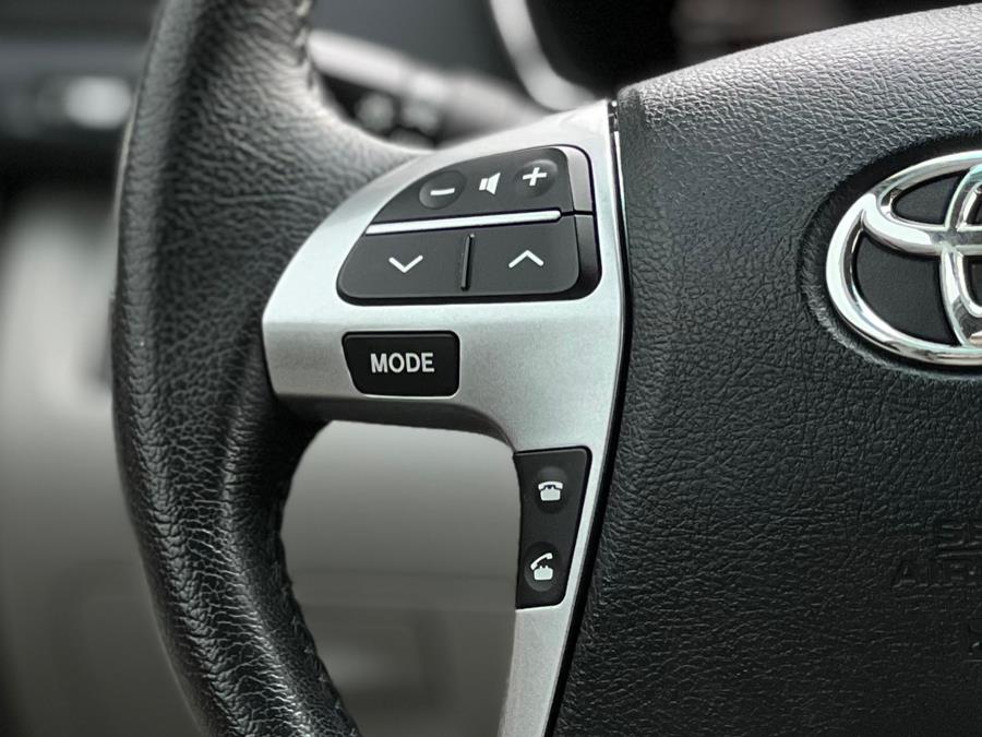 2013 Toyota Highlander FWD 4dr V6 Limited (Natl), available for sale in Paterson, New Jersey | Speedway Motors LLC. Paterson, New Jersey 2013 Toyota Highlander FWD 4dr V6 Limited (Natl), available for sale in Paterson, New Jersey | Speedway Motors LLC. Paterson, New Jersey