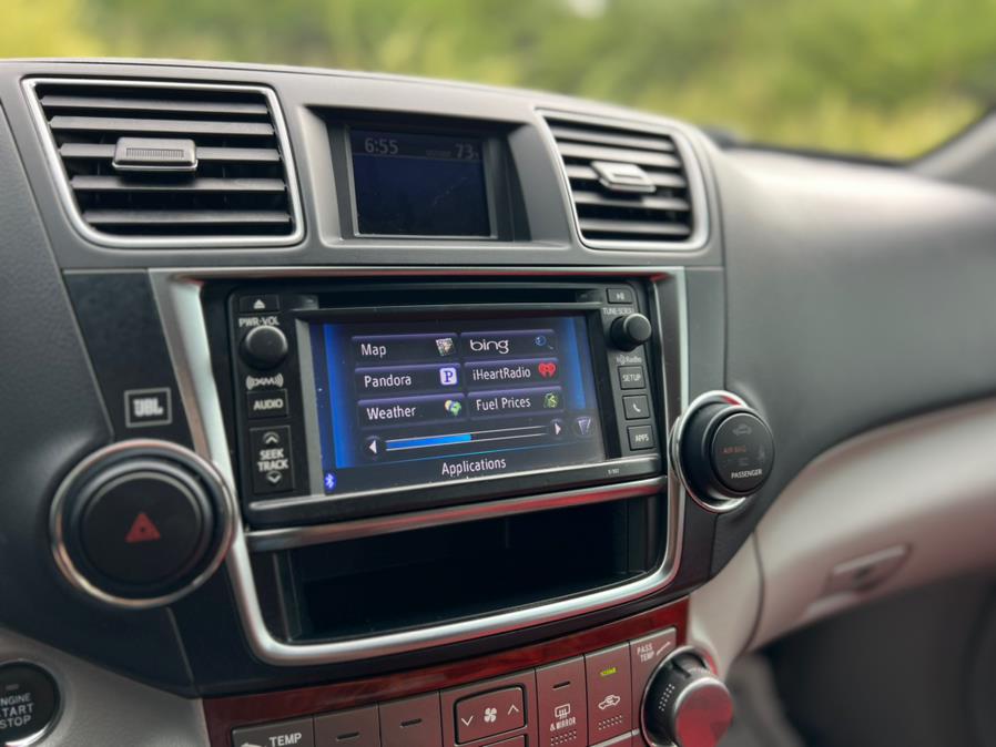 2013 Toyota Highlander FWD 4dr V6 Limited (Natl), available for sale in Paterson, New Jersey | Speedway Motors LLC. Paterson, New Jersey 2013 Toyota Highlander FWD 4dr V6 Limited (Natl), available for sale in Paterson, New Jersey | Speedway Motors LLC. Paterson, New Jersey