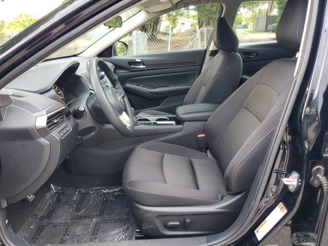 2024 Nissan Altima 2.5 SV photo 15