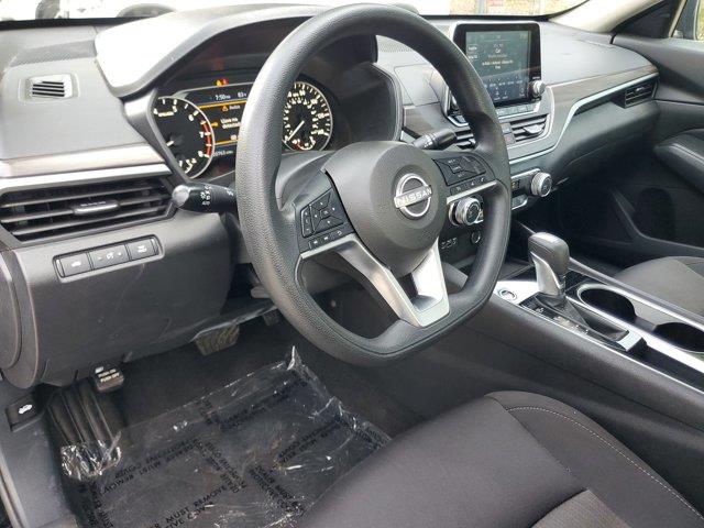 2024 Nissan Altima 2.5 SV photo 17