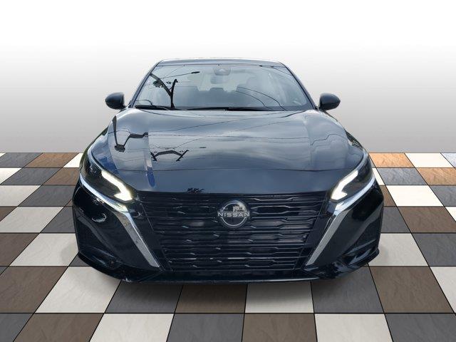 2024 Nissan Altima 2.5 SV photo 2