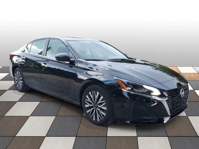 2024 Nissan Altima 2.5 SV photo 3