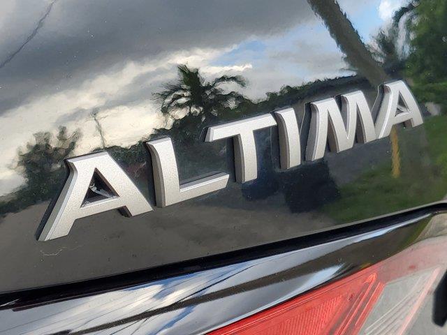 2024 Nissan Altima 2.5 SV photo 7