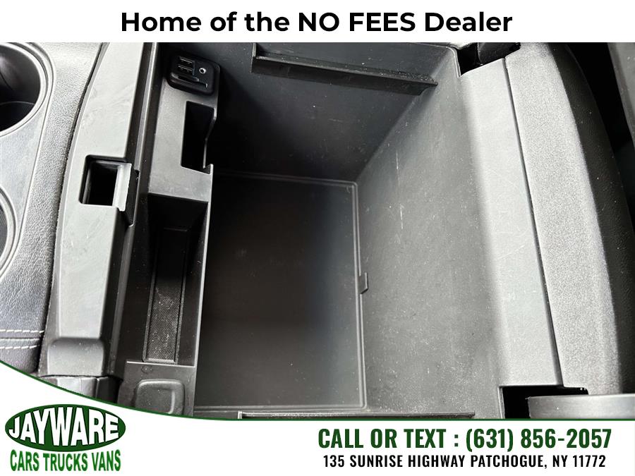 2015 GMC Yukon 4WD 4dr SLE, available for sale in Patchogue, New York | Jayware Cars Trucks Vans. Patchogue, New York 2015 GMC Yukon 4WD 4dr SLE, available for sale in Patchogue, New York | Jayware Cars Trucks Vans. Patchogue, New York