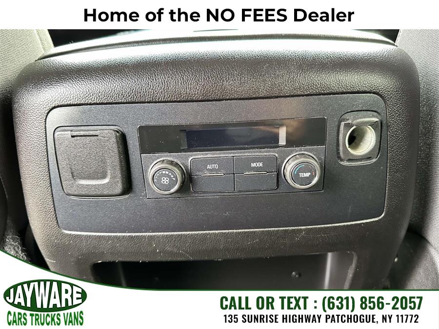 2015 GMC Yukon 4WD 4dr SLE, available for sale in Patchogue, New York | Jayware Cars Trucks Vans. Patchogue, New York 2015 GMC Yukon 4WD 4dr SLE, available for sale in Patchogue, New York | Jayware Cars Trucks Vans. Patchogue, New York