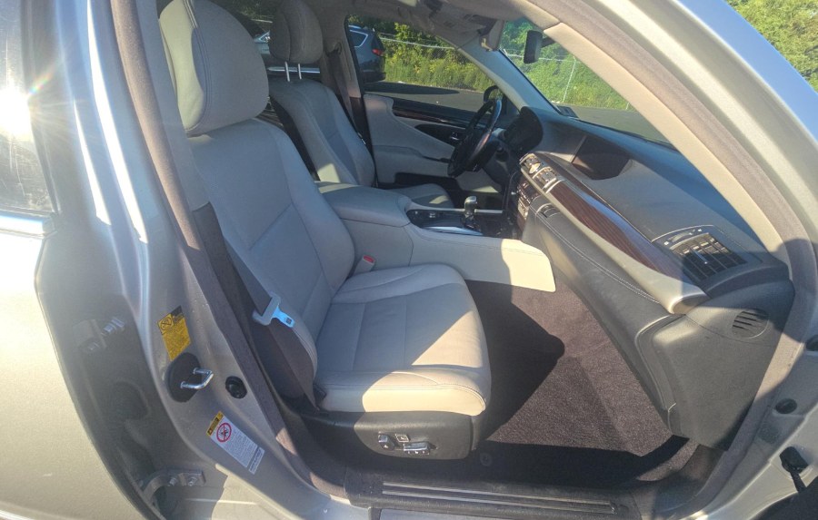 2013 Lexus LS 460 4dr Sdn RWD, available for sale in Jamaica, New York | Sunrise Autoland. Jamaica, New York 2013 Lexus LS 460 4dr Sdn RWD, available for sale in Jamaica, New York | Sunrise Autoland. Jamaica, New York