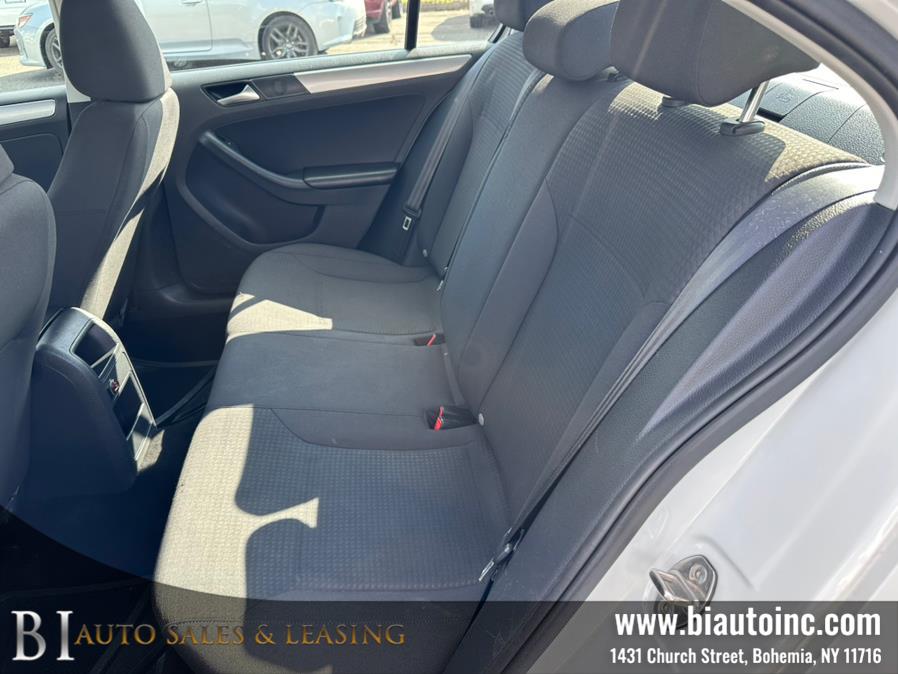 2015 Volkswagen Jetta Sedan 4dr Auto 1.8T SE PZEV, available for sale in Bohemia, New York | B I Auto Sales. Bohemia, New York 2015 Volkswagen Jetta Sedan 4dr Auto 1.8T SE PZEV, available for sale in Bohemia, New York | B I Auto Sales. Bohemia, New York