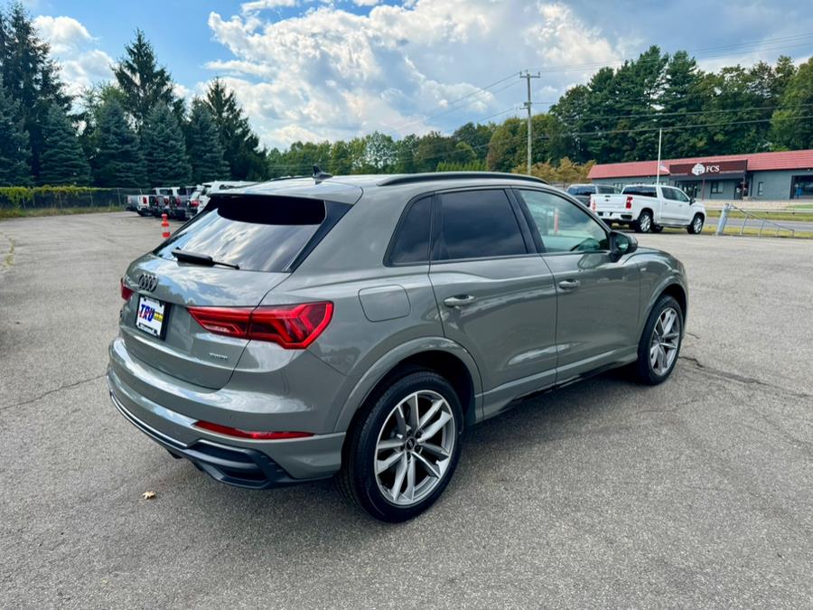 2022 Audi Q3 S line Premium Plus 45 TFSI photo 7