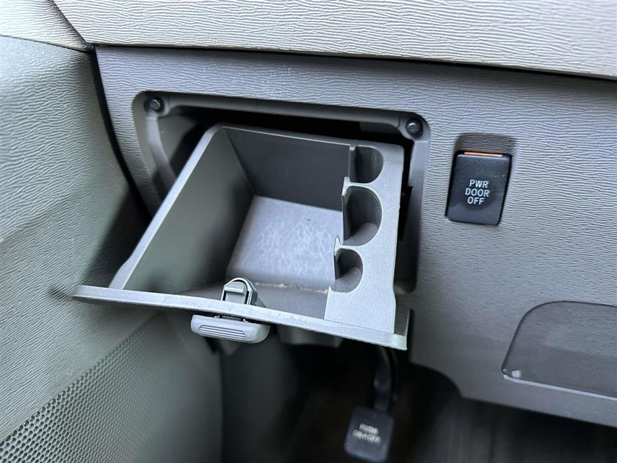 2013 Toyota Sienna LE, available for sale in Patchogue, New York | Baron Supercenter. Patchogue, New York 2013 Toyota Sienna LE, available for sale in Patchogue, New York | Baron Supercenter. Patchogue, New York