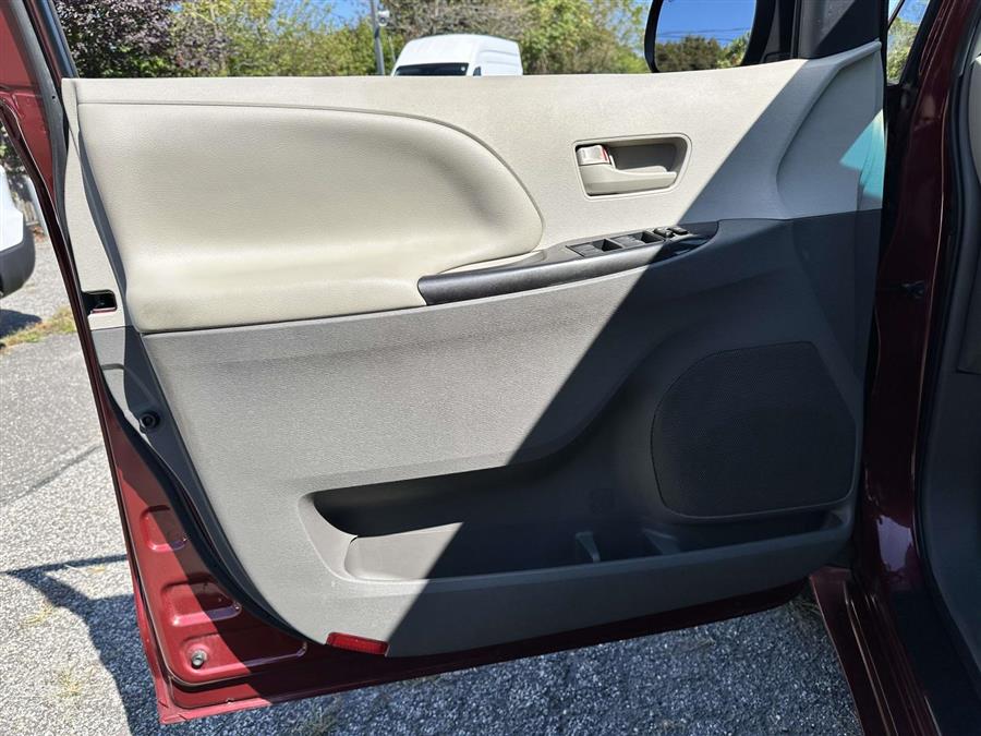 2013 Toyota Sienna LE, available for sale in Patchogue, New York | Baron Supercenter. Patchogue, New York 2013 Toyota Sienna LE, available for sale in Patchogue, New York | Baron Supercenter. Patchogue, New York