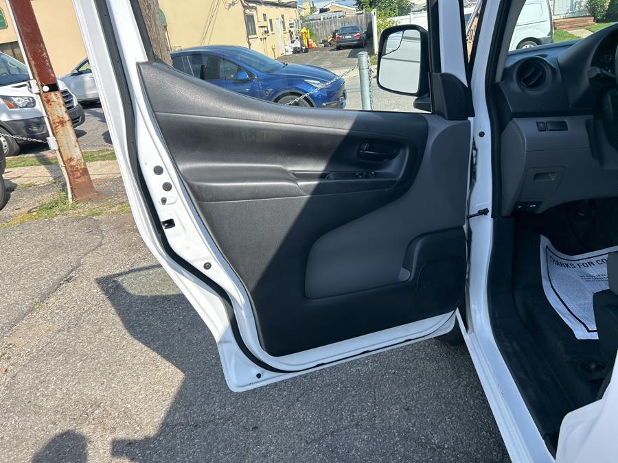 2017 Nissan NV200 Compact Cargo I4 S, available for sale in West Hempstead, New York | Only Vans Inc. West Hempstead, New York 2017 Nissan NV200 Compact Cargo I4 S, available for sale in West Hempstead, New York | Only Vans Inc. West Hempstead, New York
