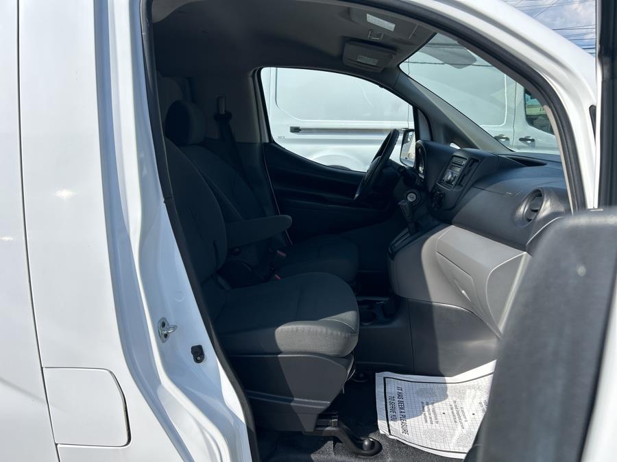 2017 Nissan NV200 Compact Cargo I4 S, available for sale in West Hempstead, New York | Only Vans Inc. West Hempstead, New York 2017 Nissan NV200 Compact Cargo I4 S, available for sale in West Hempstead, New York | Only Vans Inc. West Hempstead, New York