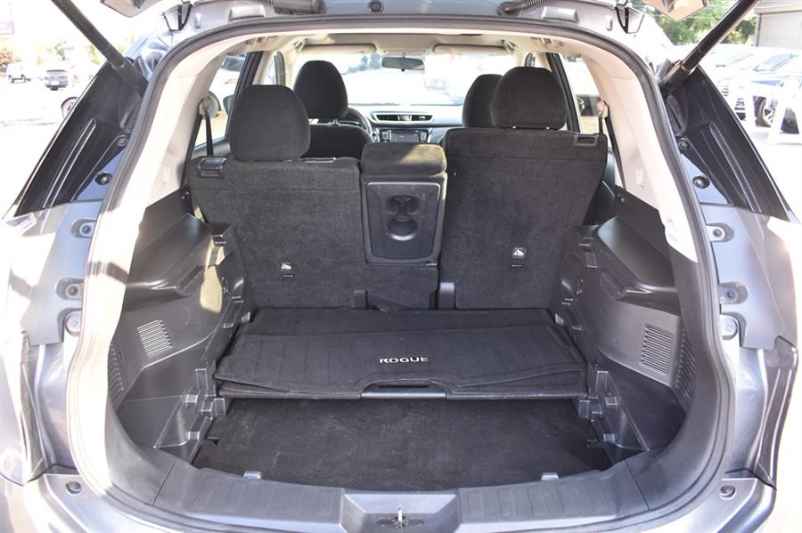 2016 Nissan Rogue S, available for sale in Patchogue, New York | 112 Auto Plaza. Patchogue, New York 2016 Nissan Rogue S, available for sale in Patchogue, New York | 112 Auto Plaza. Patchogue, New York
