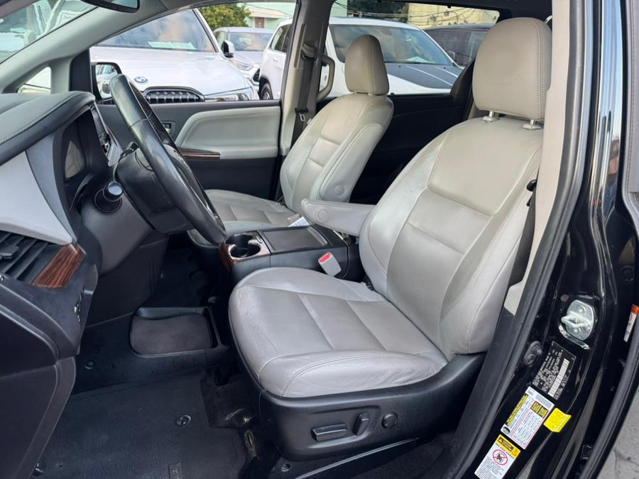 2015 Toyota Sienna 5dr 7-Pass Van Ltd Premium FWD (Natl), available for sale in Jamaica, New York | Sunrise Autoland. Jamaica, New York 2015 Toyota Sienna 5dr 7-Pass Van Ltd Premium FWD (Natl), available for sale in Jamaica, New York | Sunrise Autoland. Jamaica, New York