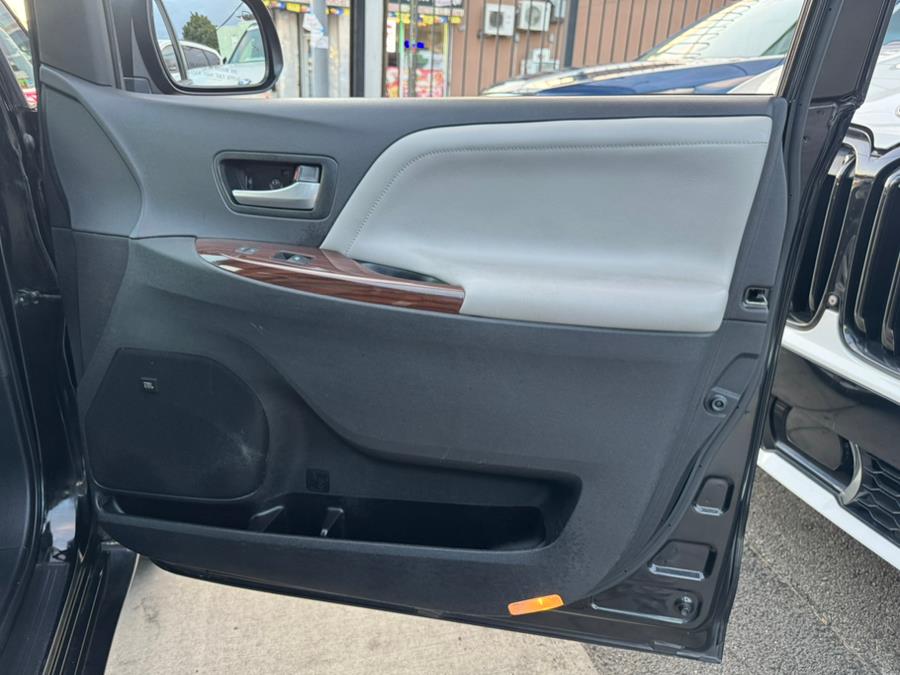 2015 Toyota Sienna 5dr 7-Pass Van Ltd Premium FWD (Natl), available for sale in Jamaica, New York | Sunrise Autoland. Jamaica, New York 2015 Toyota Sienna 5dr 7-Pass Van Ltd Premium FWD (Natl), available for sale in Jamaica, New York | Sunrise Autoland. Jamaica, New York