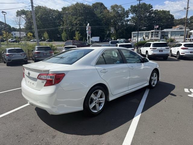 2014 Toyota Camry L photo 4