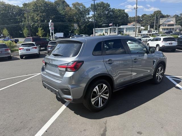 2023 Mitsubishi Outlander Sport SE photo 4