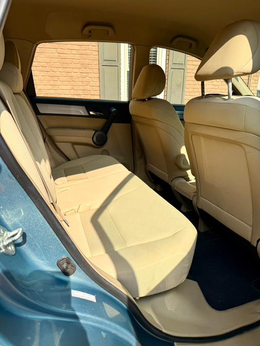 2011 Honda CR-V 2WD 5dr LX, available for sale in Shelton, Connecticut | Center Motorsports LLC. Shelton, Connecticut 2011 Honda CR-V 2WD 5dr LX, available for sale in Shelton, Connecticut | Center Motorsports LLC. Shelton, Connecticut