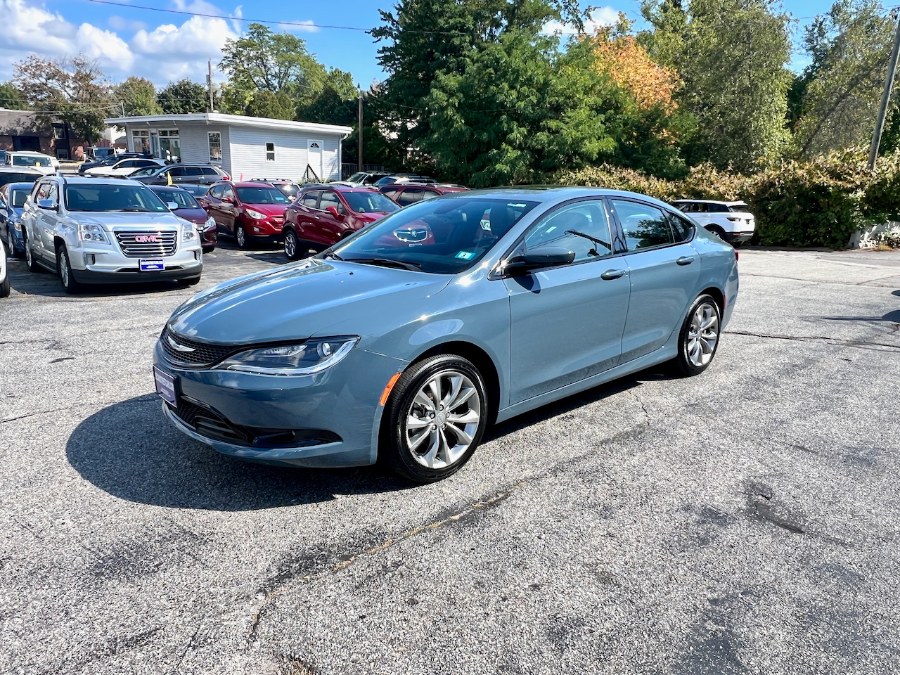 2015 Chrysler 200 4dr Sdn S FWD, available for sale in Manchester, New Hampshire | Second Street Auto Sales Inc. Manchester, New Hampshire 2015 Chrysler 200 4dr Sdn S FWD, available for sale in Manchester, New Hampshire | Second Street Auto Sales Inc. Manchester, New Hampshire