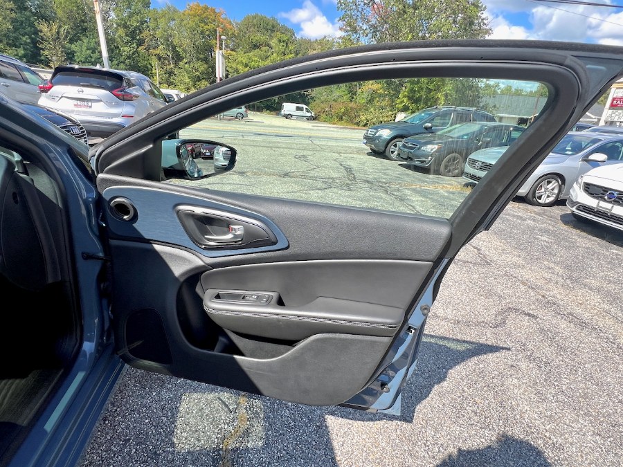 2015 Chrysler 200 4dr Sdn S FWD, available for sale in Manchester, New Hampshire | Second Street Auto Sales Inc. Manchester, New Hampshire 2015 Chrysler 200 4dr Sdn S FWD, available for sale in Manchester, New Hampshire | Second Street Auto Sales Inc. Manchester, New Hampshire