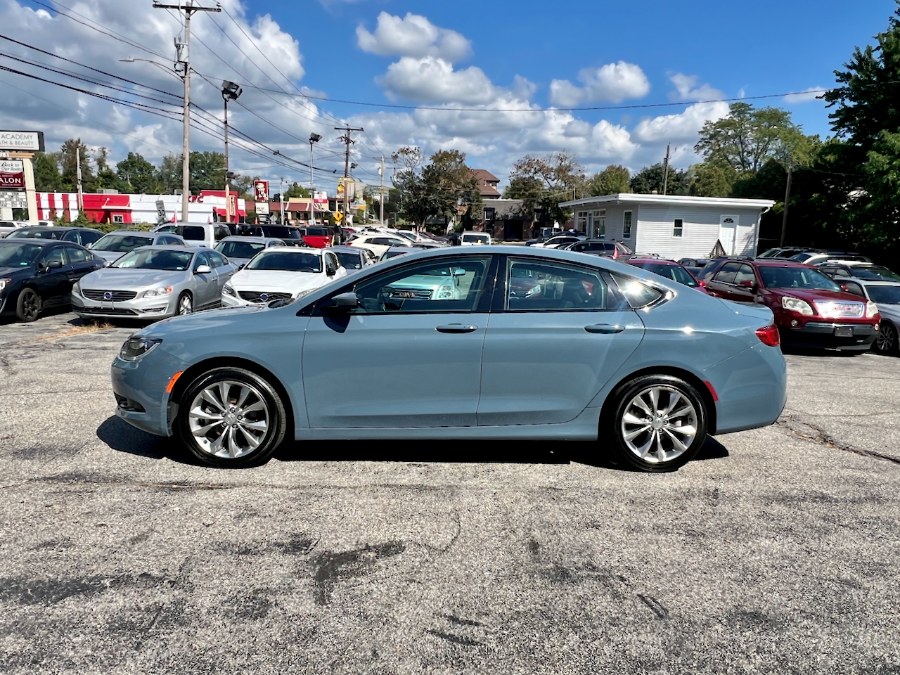 2015 Chrysler 200 4dr Sdn S FWD, available for sale in Manchester, New Hampshire | Second Street Auto Sales Inc. Manchester, New Hampshire 2015 Chrysler 200 4dr Sdn S FWD, available for sale in Manchester, New Hampshire | Second Street Auto Sales Inc. Manchester, New Hampshire